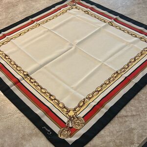 Chainlink Square Scarf